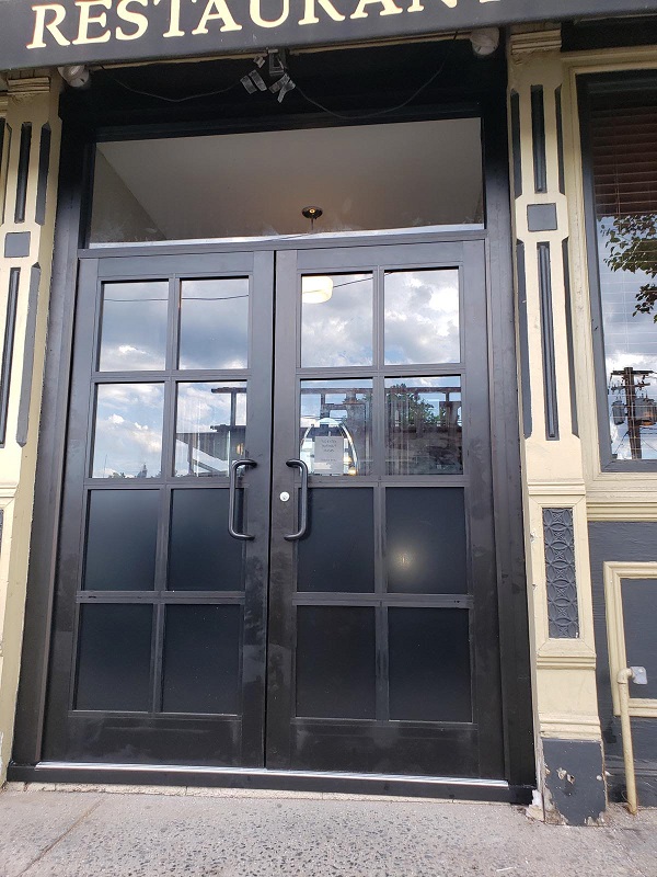 custom glass storefront installation Manhattan