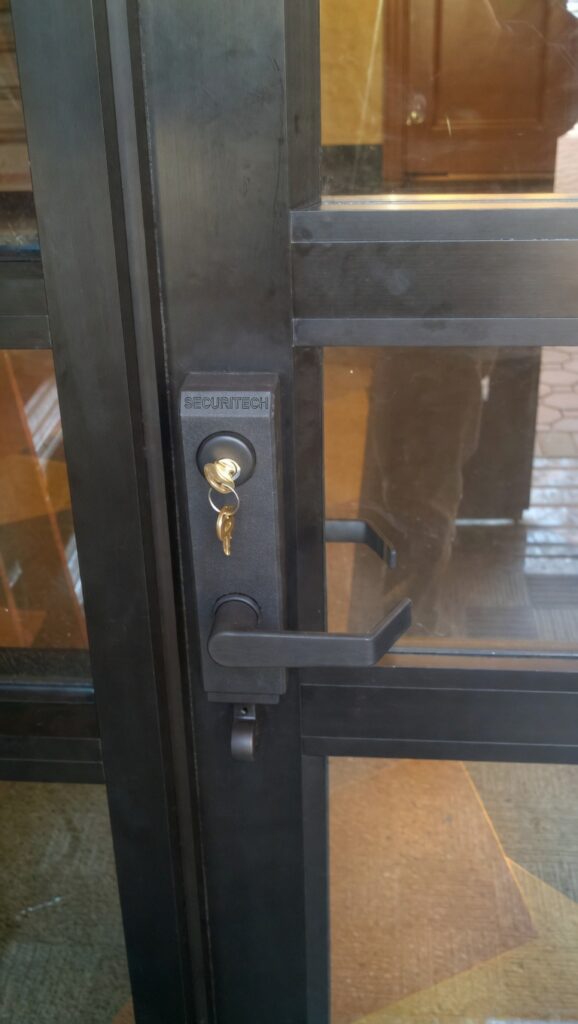 Black Securitech Lock with Key