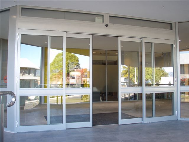 storefront installation new york experts